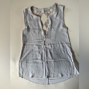 Elegant Lace Trim Sleeveless Top - Gray